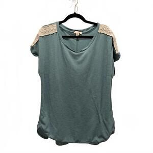 MISIA Curvy teal blouse w/cream lace on shoulders, women’s size 2x (see photo)